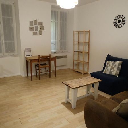 Апартаменты Appart Cosy Plein Centre Сен-Поль-де-Леон Экстерьер фото