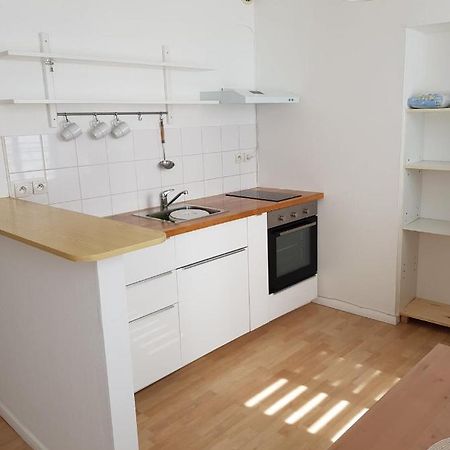 Апартаменты Appart Cosy Plein Centre Сен-Поль-де-Леон Экстерьер фото